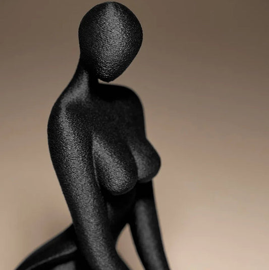 Kneeling Woman Ornament - My Store